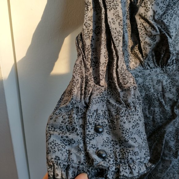 fitted vintage top with flower pattern - Picture 3 of 4